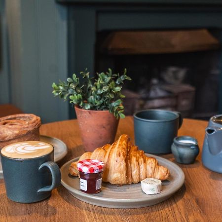 The Lazy Goose - Coffee House & Bedrooms Claypits 部屋 写真