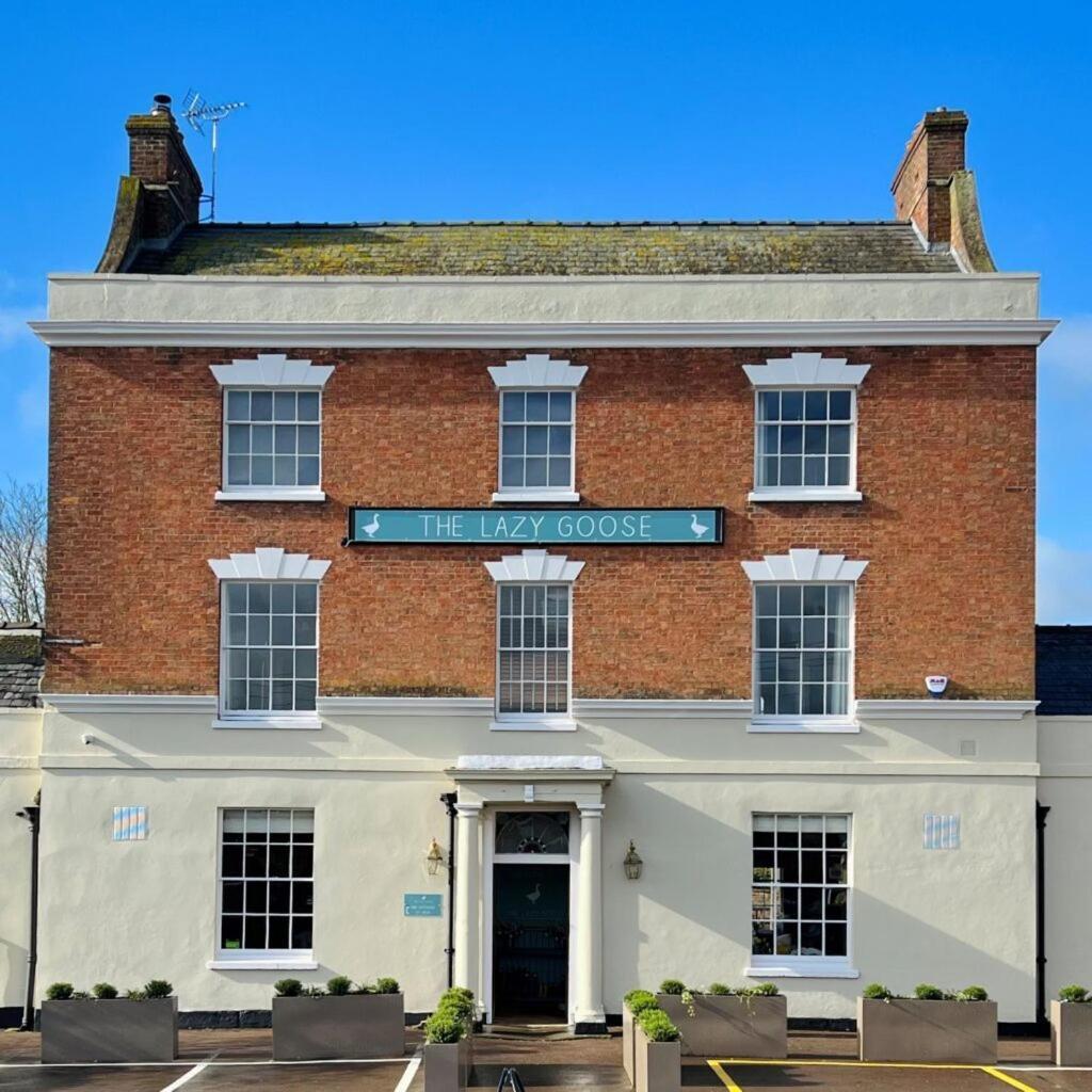 The Lazy Goose - Coffee House & Bedrooms Claypits エクステリア 写真